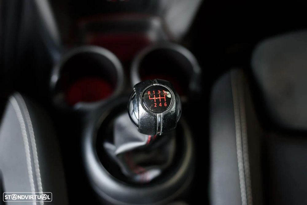 MINI 3 Portas Cooper D - 41