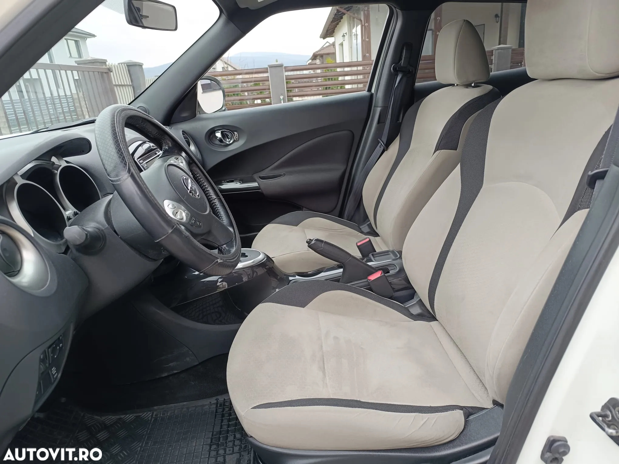 Nissan Juke 1.6L DIG-T XTRONIC-M8 4X4 N-Connecta - 8