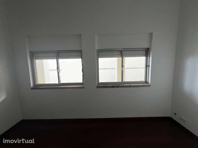 Apartamento T1, inclui Água e Eletricidade - Grande imagem: 3/17