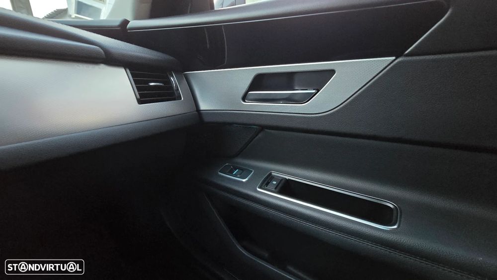 Jaguar XF 2.0 D Prestige Aut. - 45