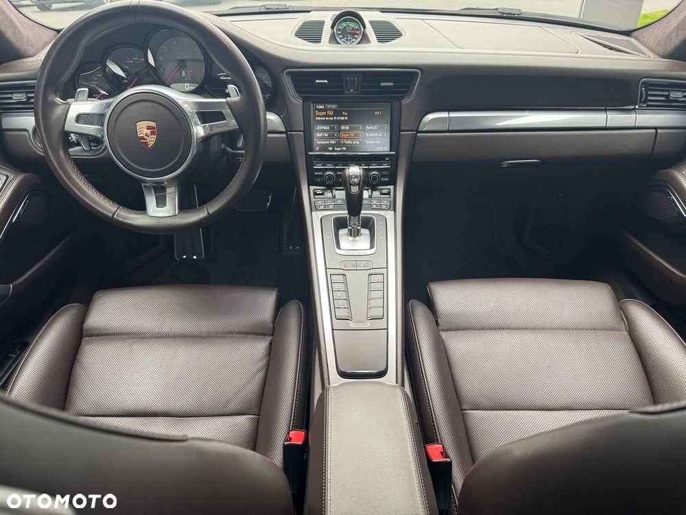 Porsche 911 Carrera 4S PDK - 9