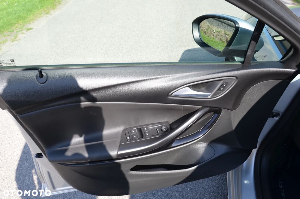 Opel Astra 1.2 T GS S&S - 21