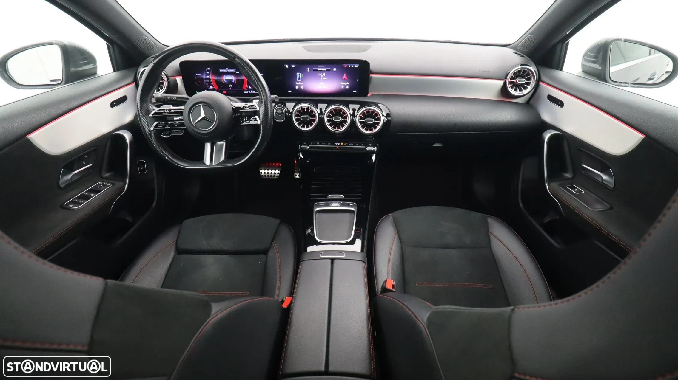 Mercedes-Benz A 250 e AMG Line - 11