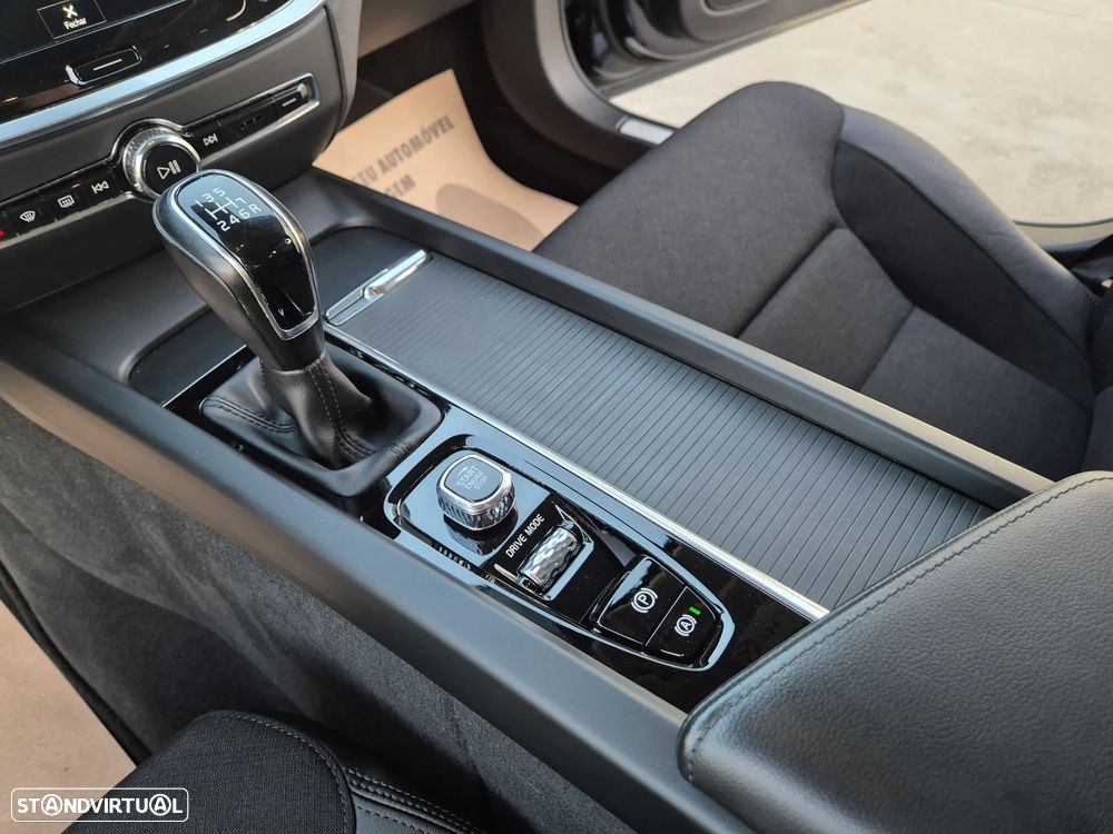 Volvo V60 2.0 D4 Momentum Plus - 15