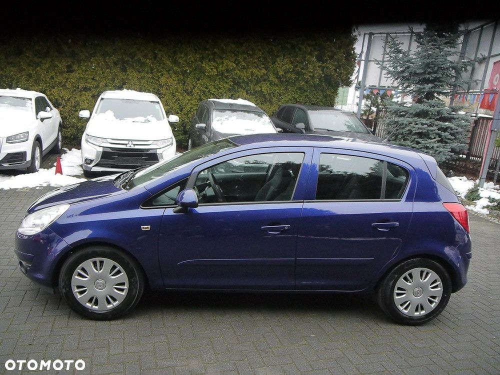 Opel Corsa 1.4 16V Cosmo - 8