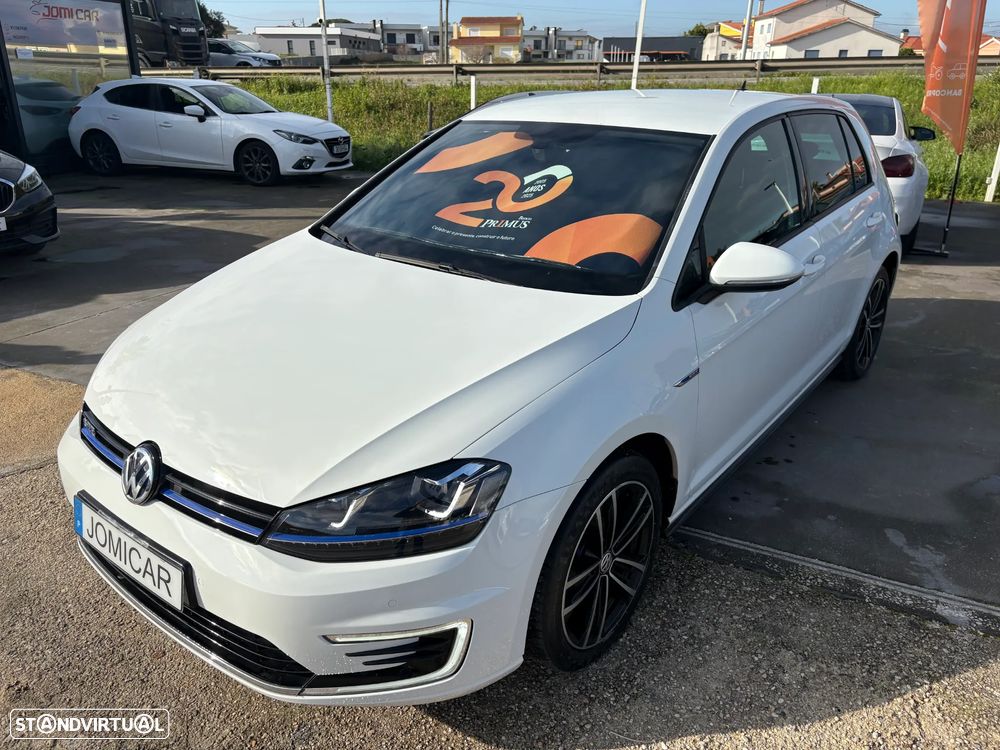 VW Golf 1.4 GTE Plug-in-Hybrid DSG - 2
