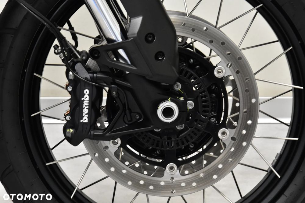 Moto Guzzi V85 - 33