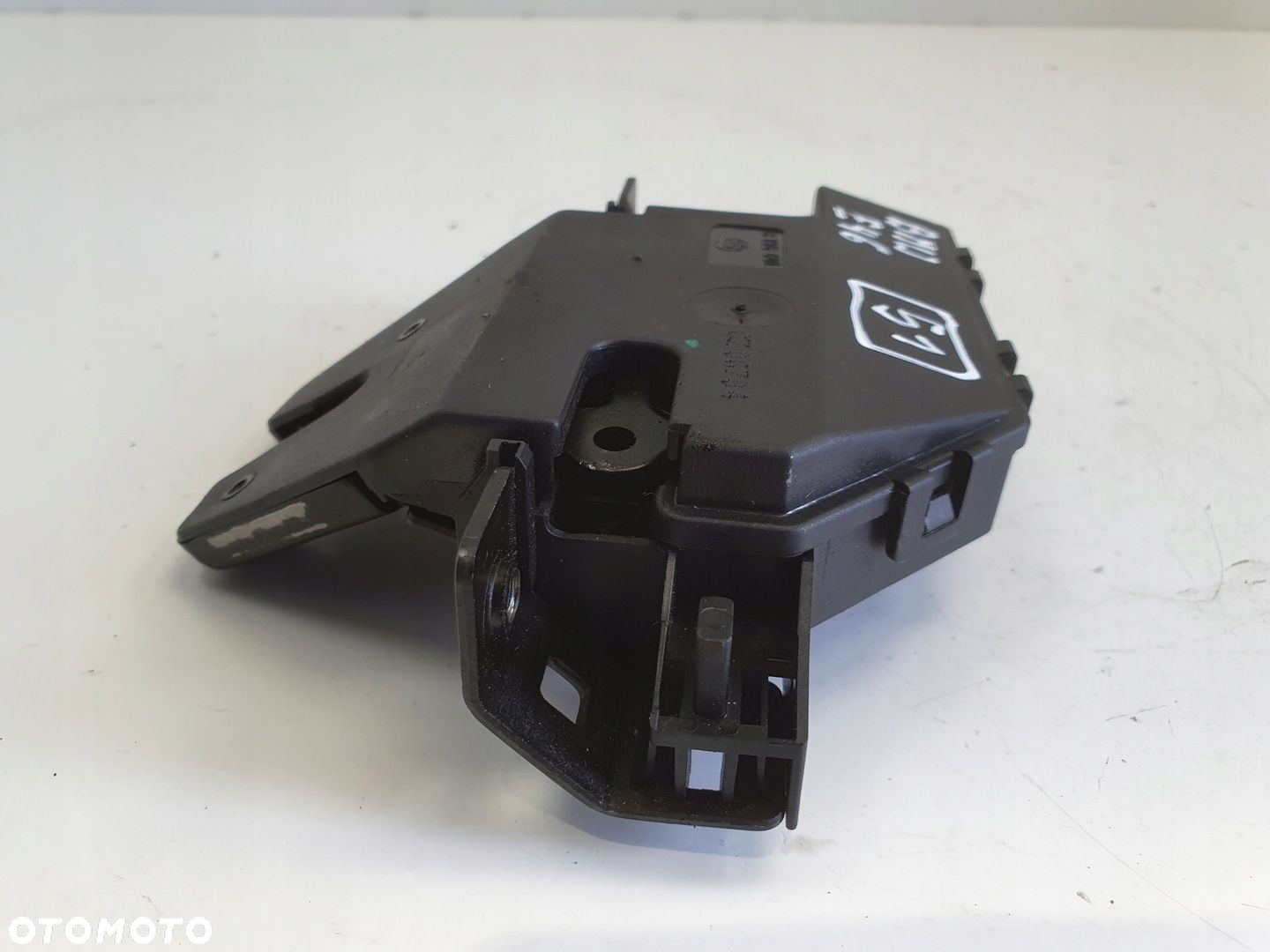 BMW E46 E90 E91 ZAMEK KLAPY BAGAŻNIKA 8196401 - 5