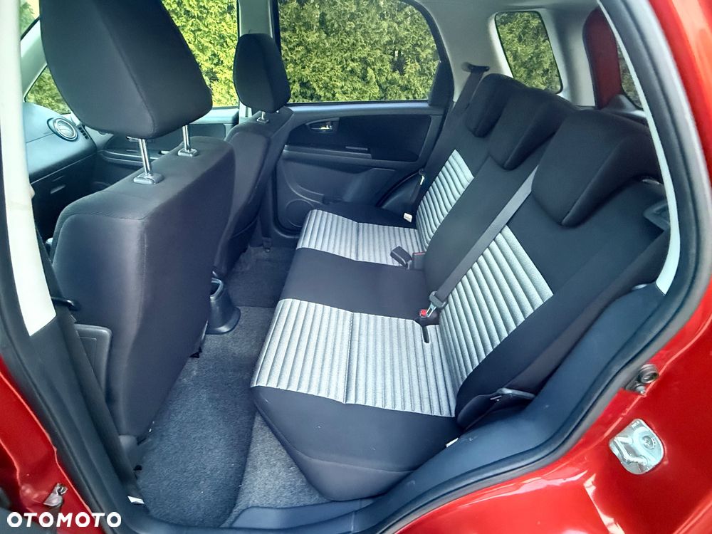 Suzuki SX4 1.6 VVT 4x2 Limited - 11