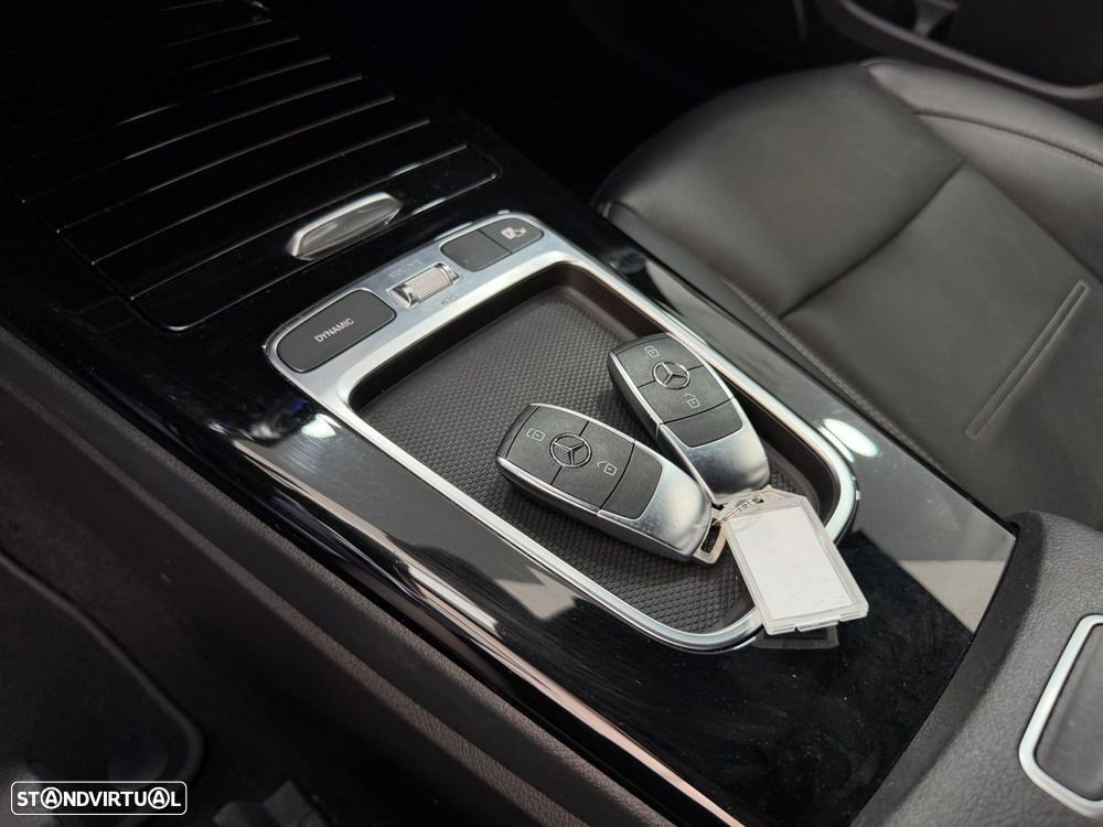 Mercedes-Benz A 250 e AMG Line - 14