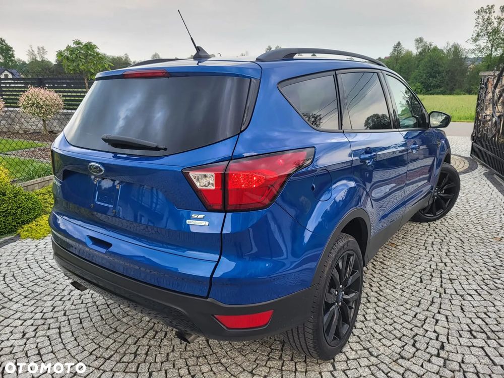 Ford Kuga - 18