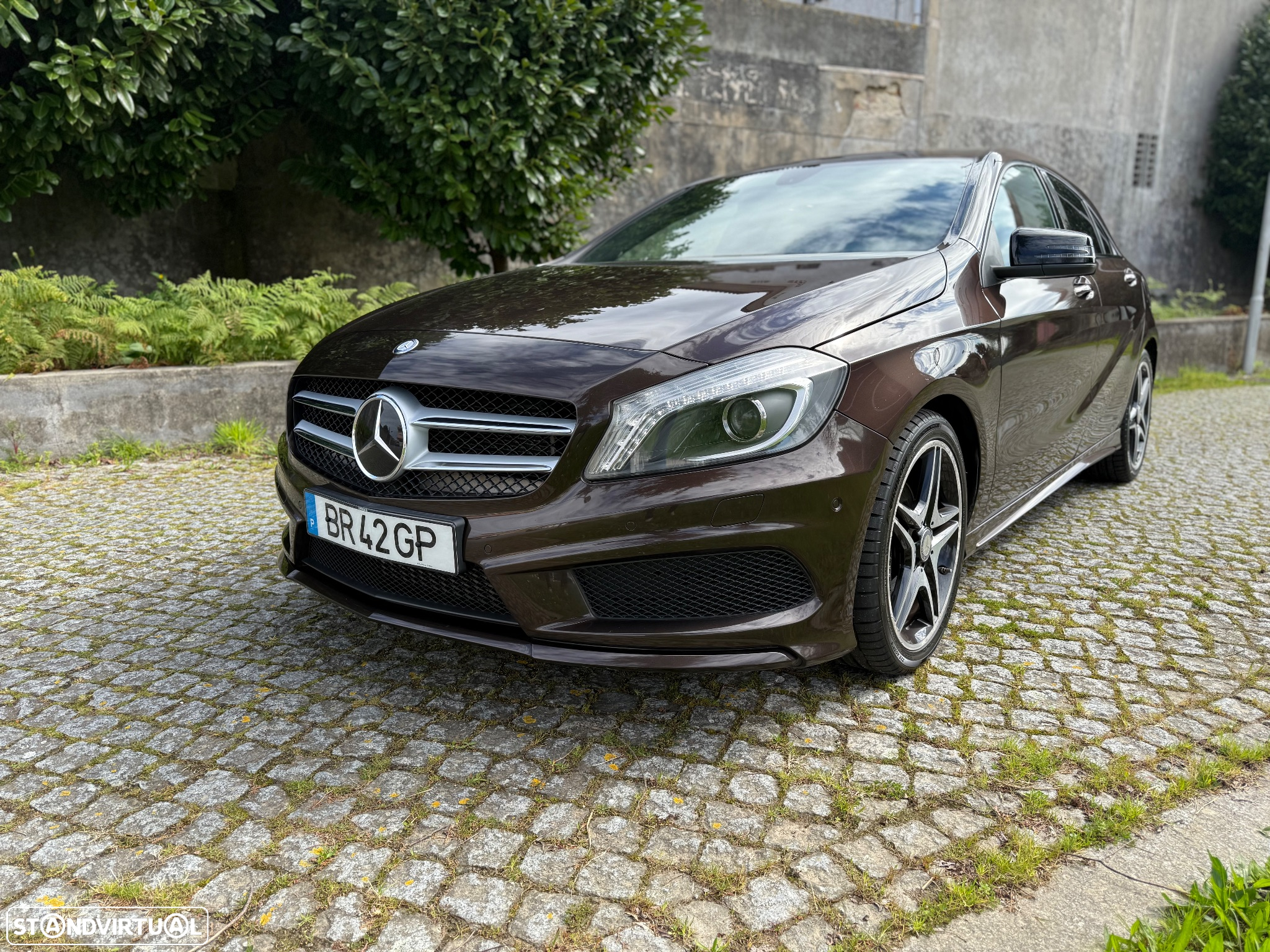 Mercedes-Benz A 200 d 7G-DCT AMG Line - 2