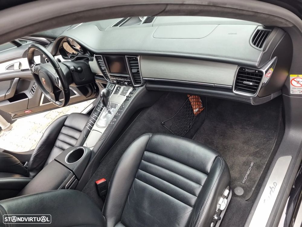 Porsche Panamera Turbo S PDK - 10