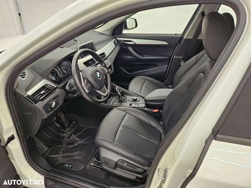 BMW X1 xDrive20i AT - 6