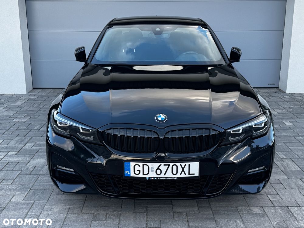 BMW Seria 3 330e xDrive M Sport sport - 4