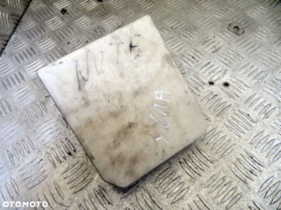 SKRZYNKA BEZPIECZNIKÓW NOTE I E11 1.5 DCI 284B7AX61A NISSAN 2006-2008 - 2