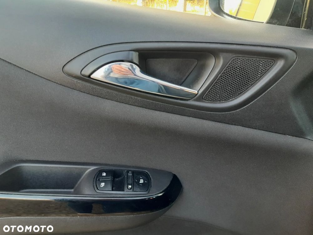 Opel Corsa 1.4 drive - 20