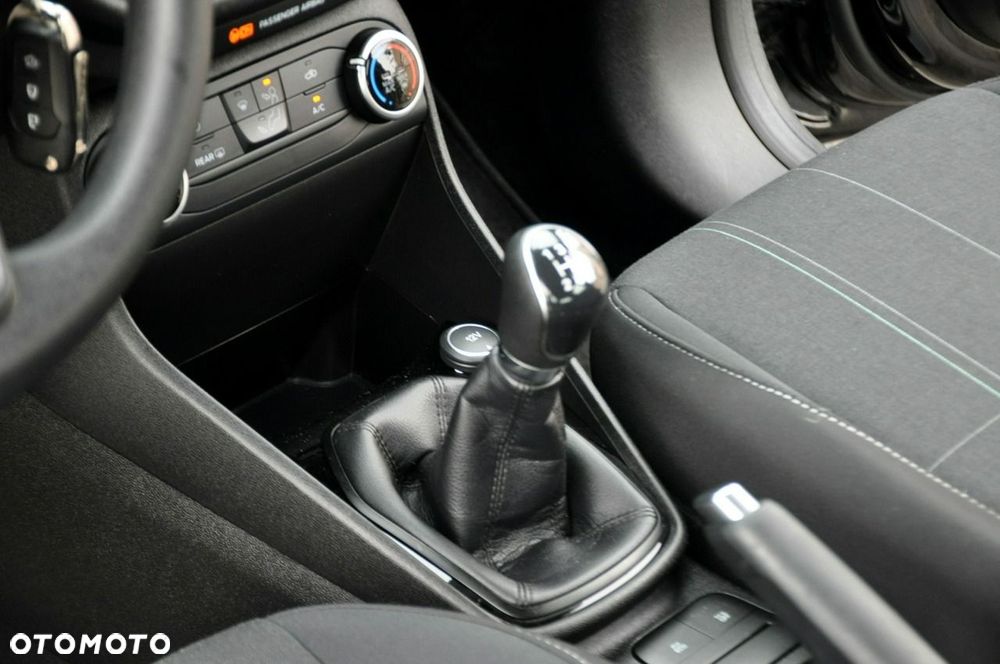 Ford Fiesta - 32