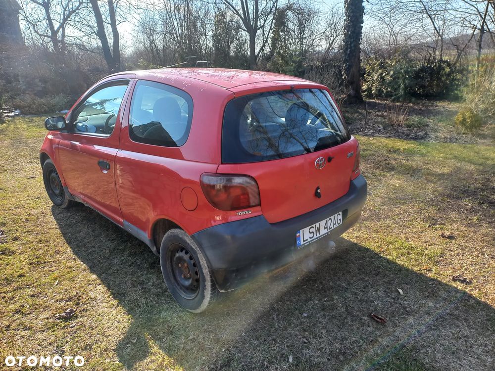 Toyota Yaris 1.0 Luna - 2