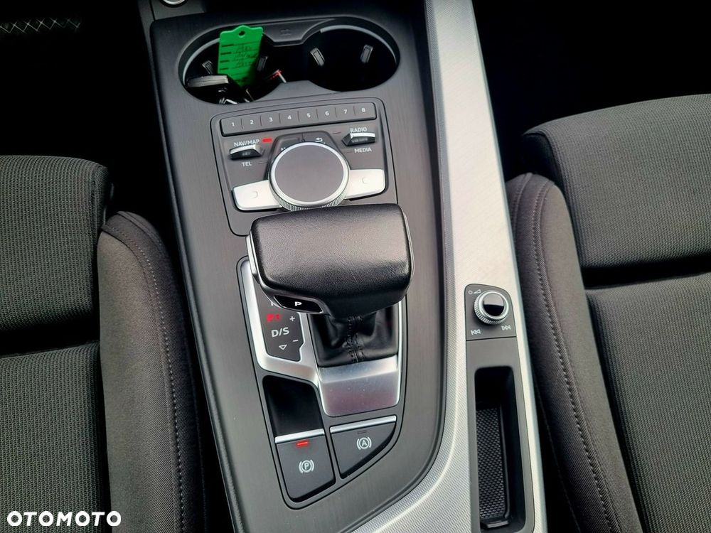 Audi A4 Avant 2.0 TDI Quattro S tronic - 22
