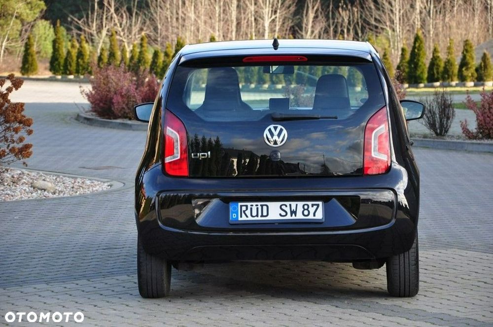 Volkswagen up! black - 22