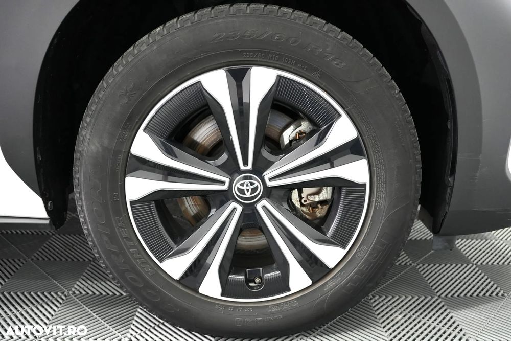 Toyota BZ4X 160 KW AWD (4x4) Dynamic - 12
