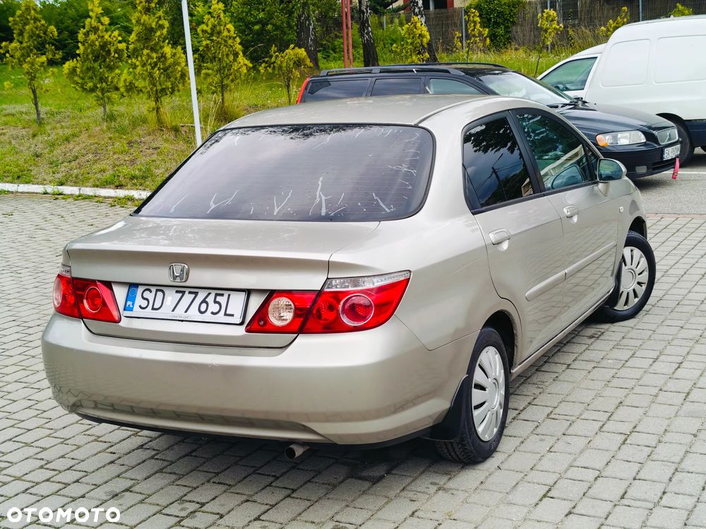 Honda City 1.4 Comfort - 4