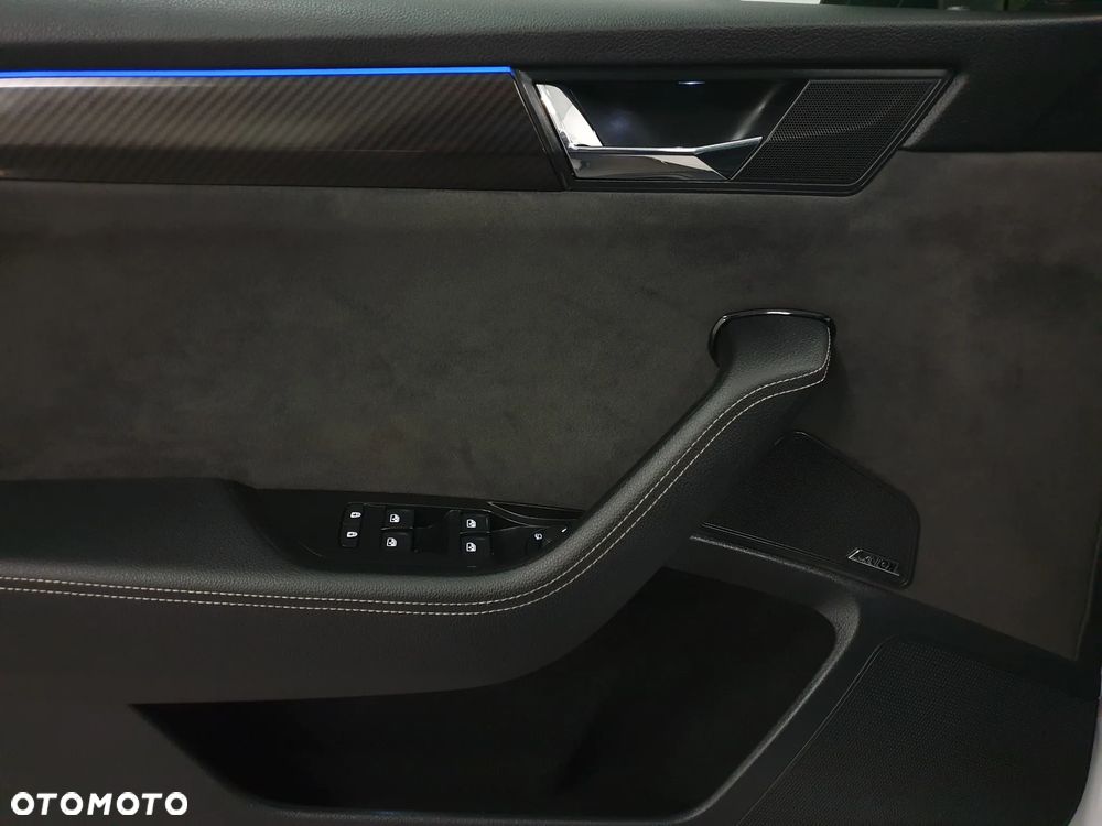 Skoda Superb 2.0 TDI 4x4 DSG Sportline - 7