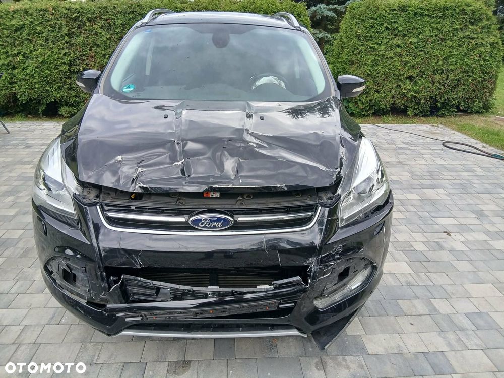Ford Kuga 1.6 EcoBoost 2x4 Titanium - 1