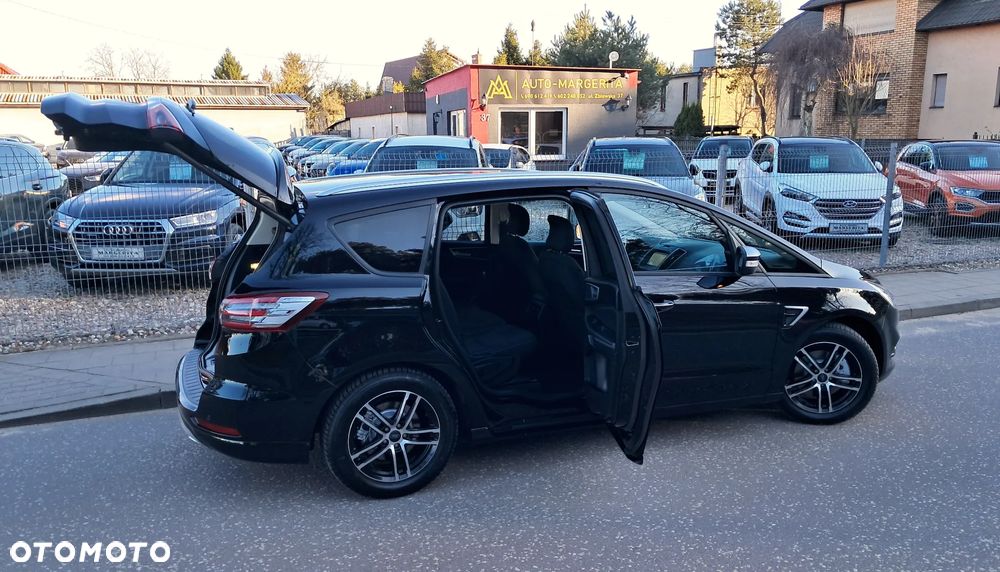 Ford S-Max - 37