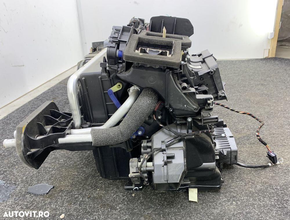 Dezmembrez Aeroterma completa pt volan stanga de pe BMW SERIA 5 F10… - 3