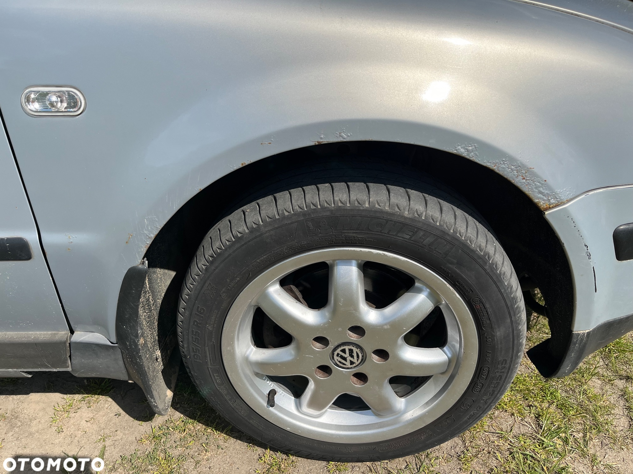 Volkswagen Passat 1.6 Comfortline - 10