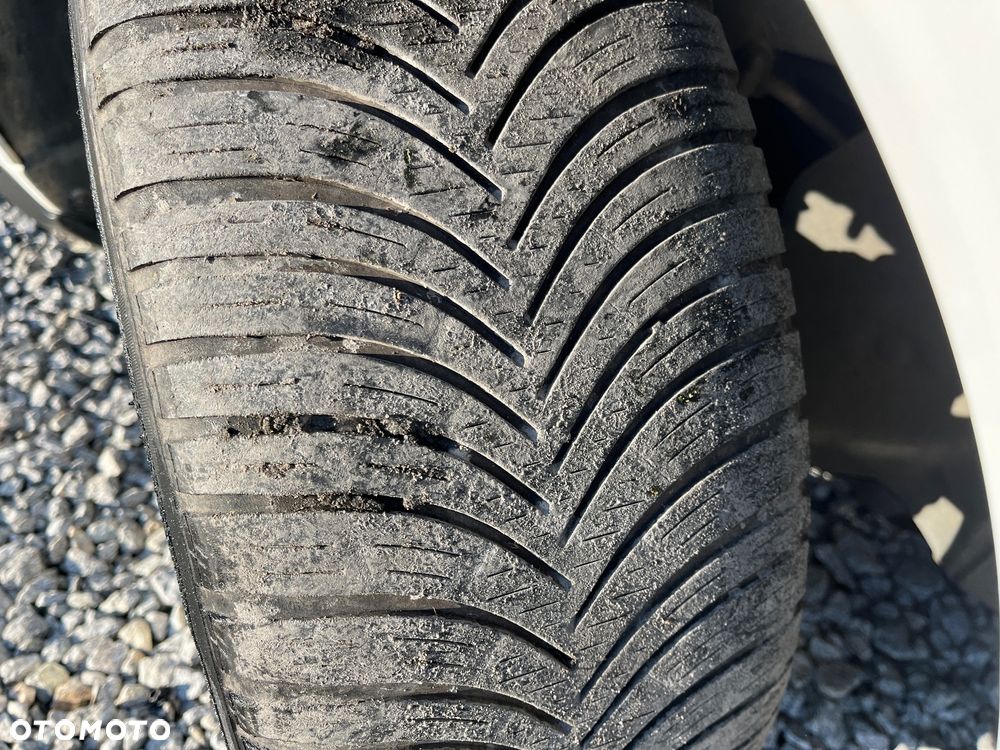 Peugeot 3008 HDi 115 Allure - 32