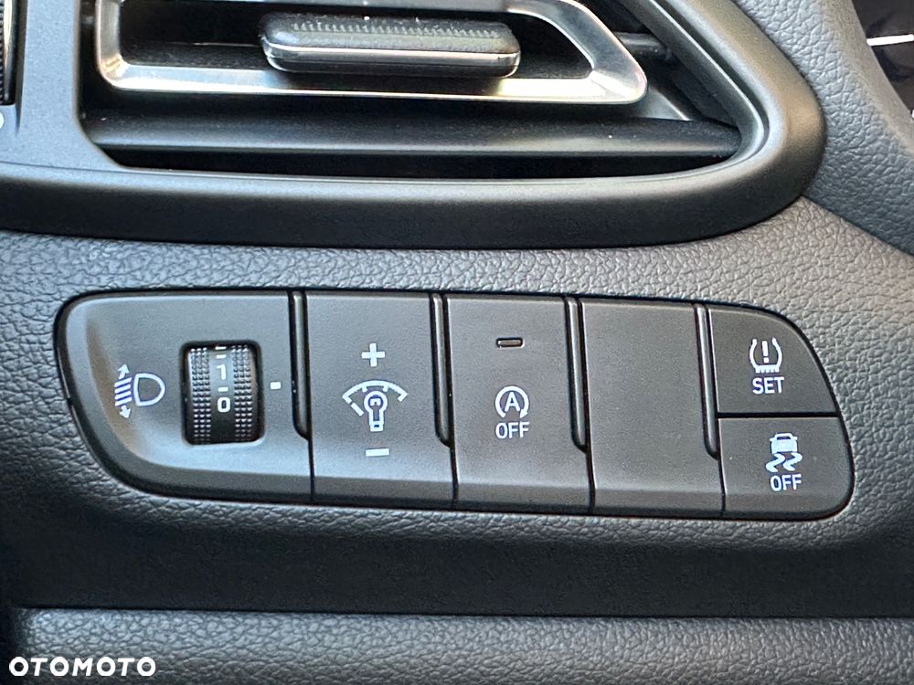 Hyundai i30 1.5 DPI Comfort - 22