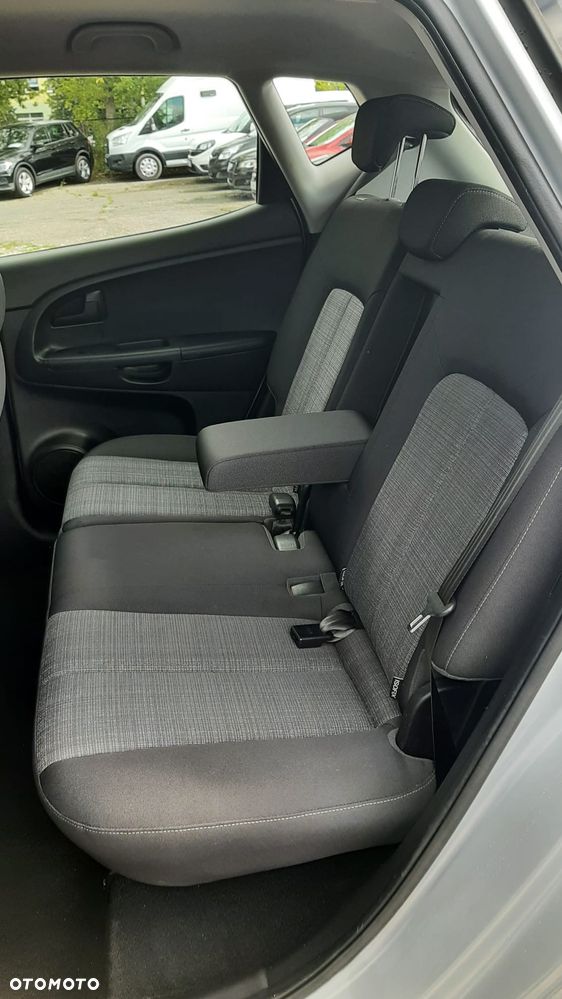 Kia Venga 1.6 CVVT Automatik Mind - 16