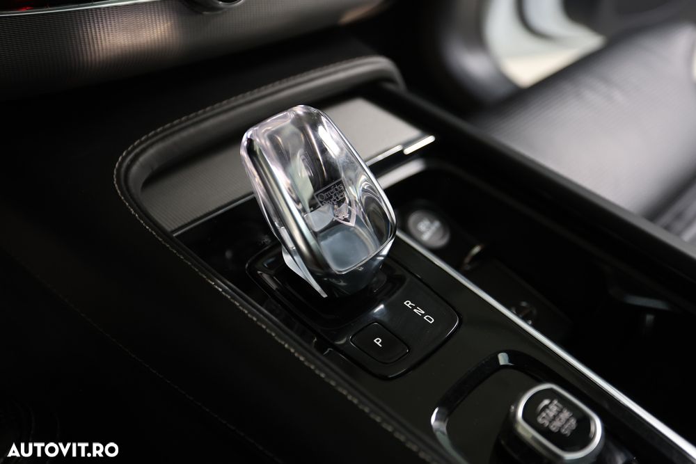 Volvo XC 90 T8 AWD Twin Engine Geartronic Inscription - 17