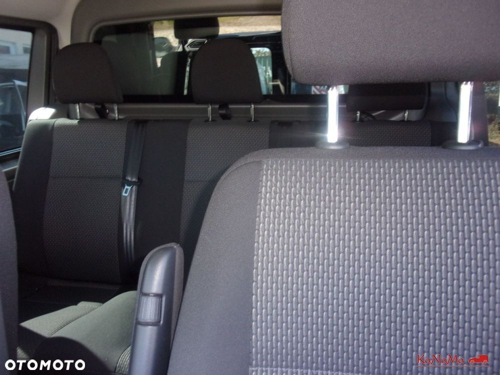 Volkswagen Transporter - 2