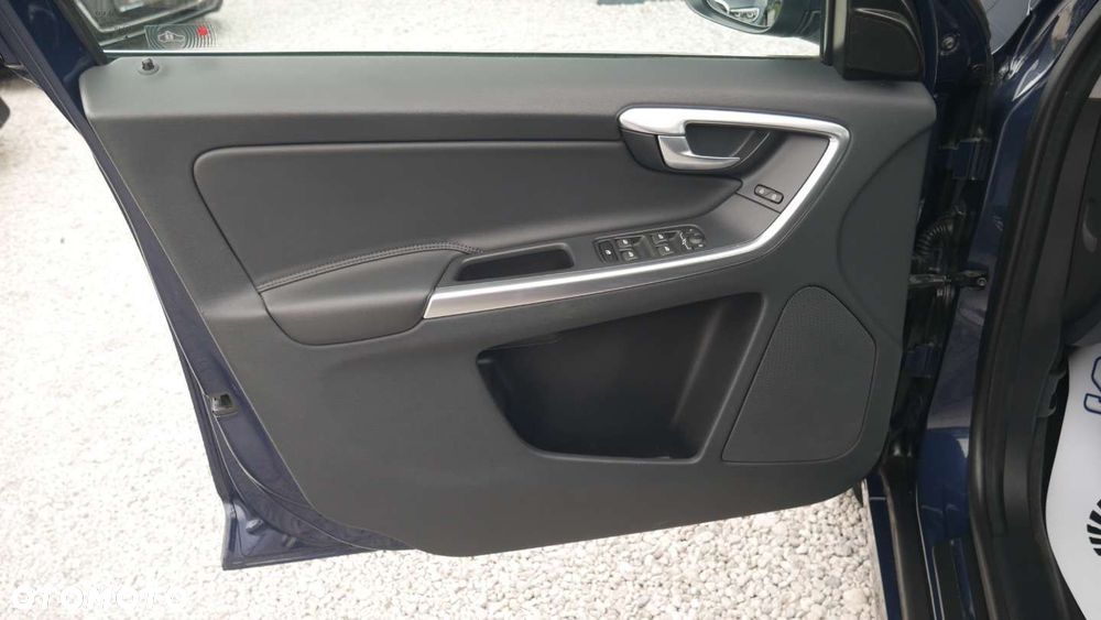 Volvo XC 60 - 12