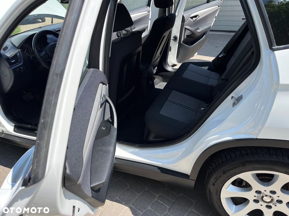 BMW X1 xDrive20d - 9
