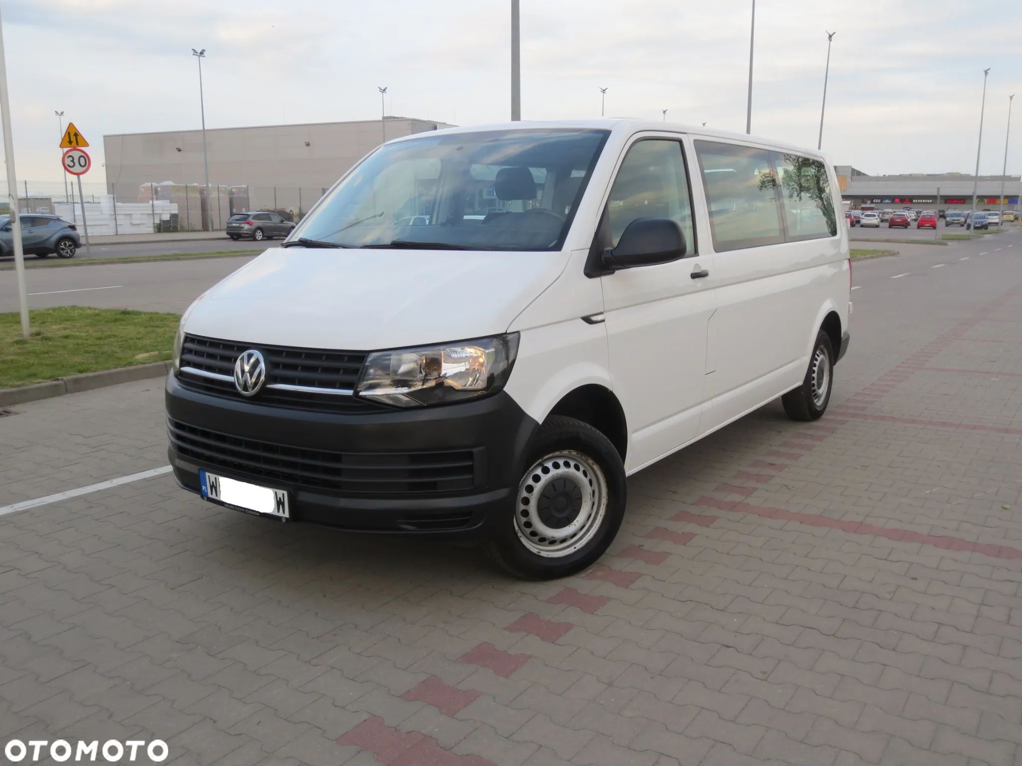 Volkswagen Caravelle 2.0 TDI L2 Trendline - 1