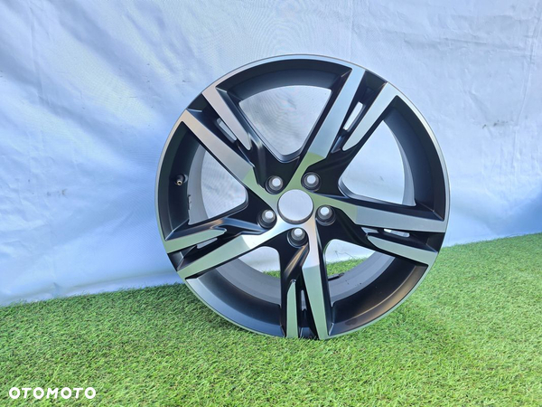 FELGA VOLVO C40 XC40 XC60 7,5x18 ET50,5 31445812