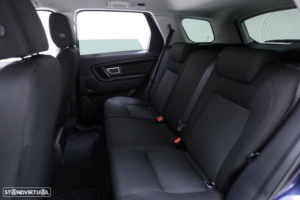 Land Rover Discovery Sport - 10