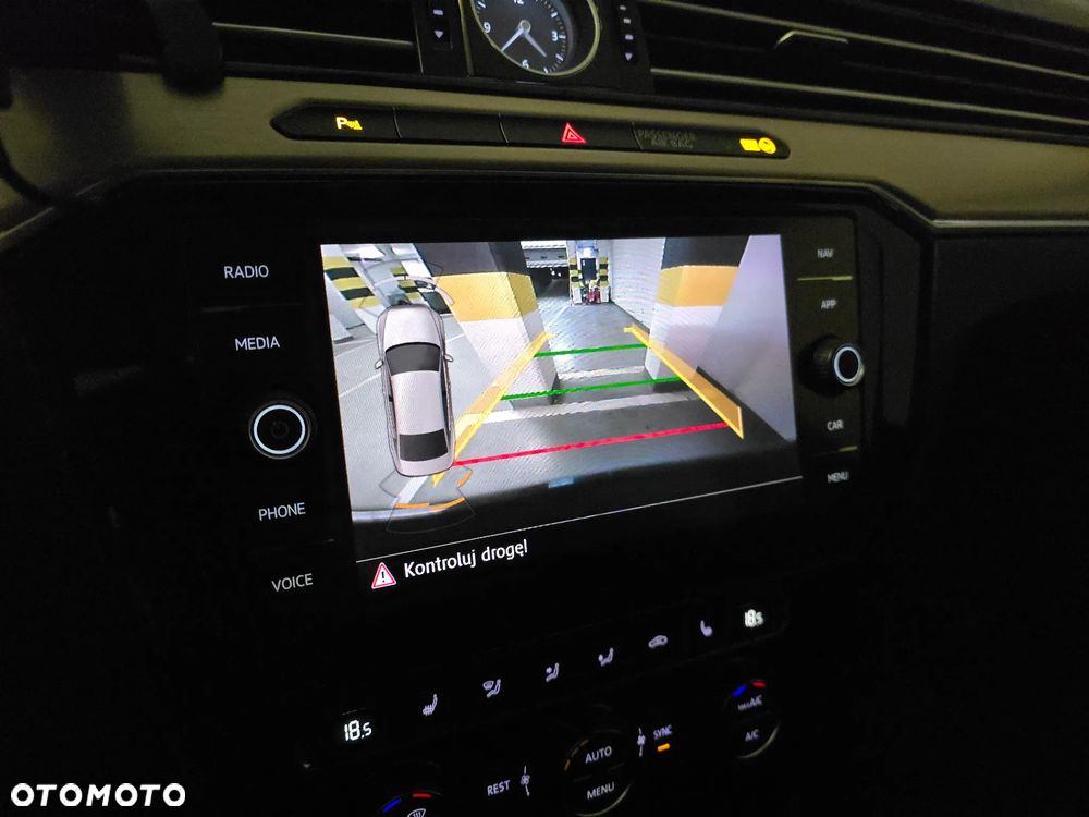 Volkswagen Passat 1.8 TSI BMT Highline - 14