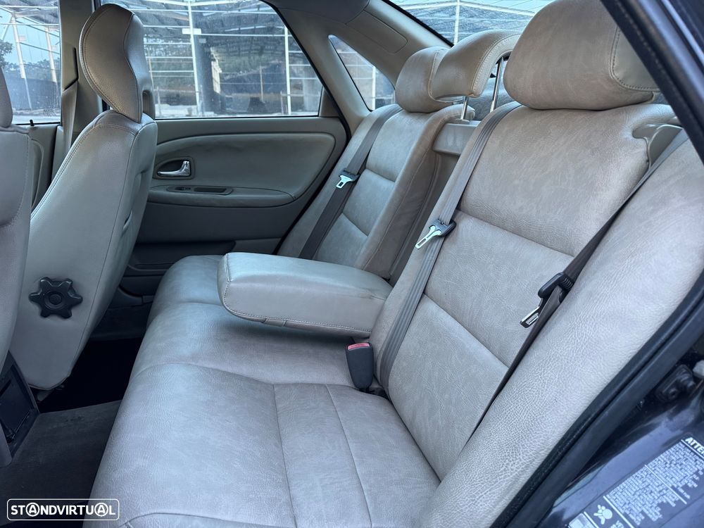 Volvo S40 1.9 D CR - 8