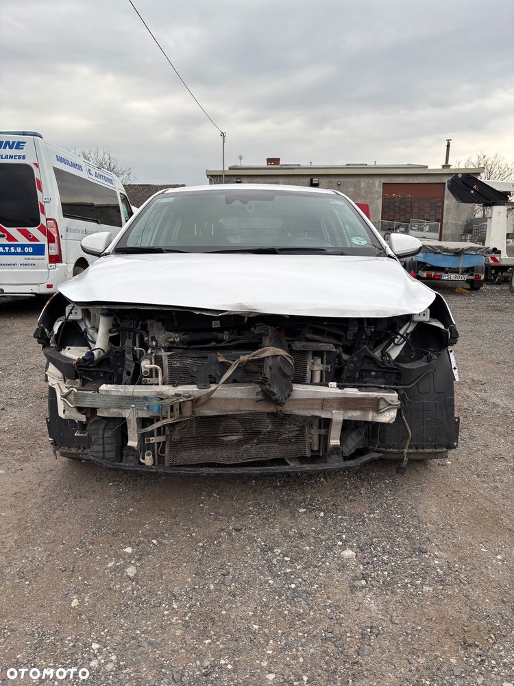 Hyundai IONIQ - 9