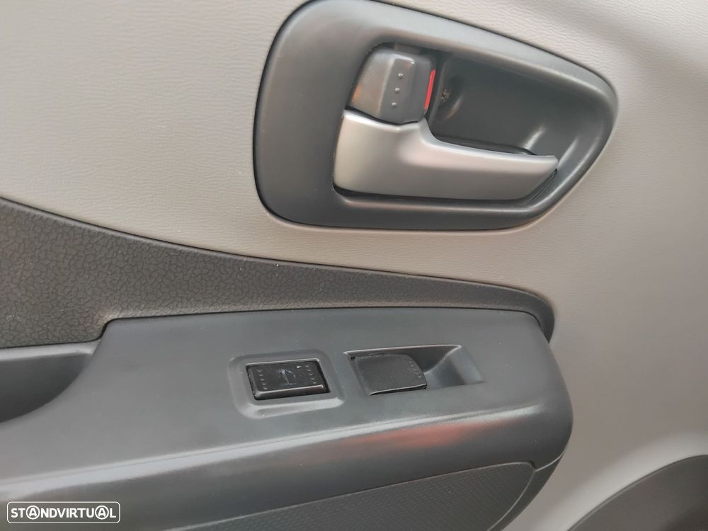 Nissan Pixo 1.0 Acenta AT - 13