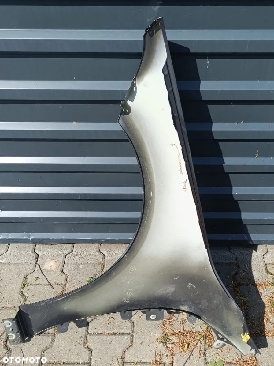 BŁOTNIK PRAWY PRZÓD PRZEDni mercedes cla w118 A118 - 2