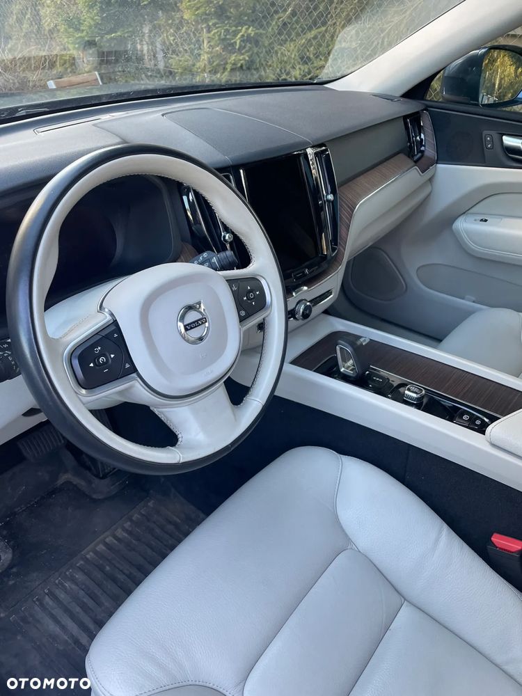 Volvo XC 60 B5 B AWD Geartronic Inscription - 2