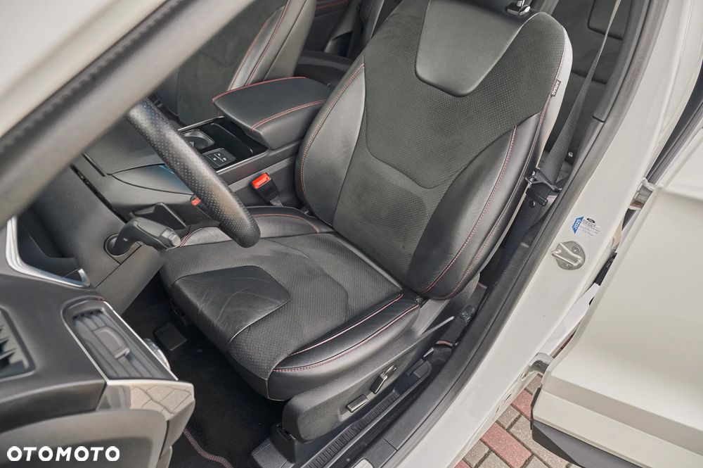 Ford Edge 2.0 EcoBlue Twin-Turbo 4WD ST-Line - 19