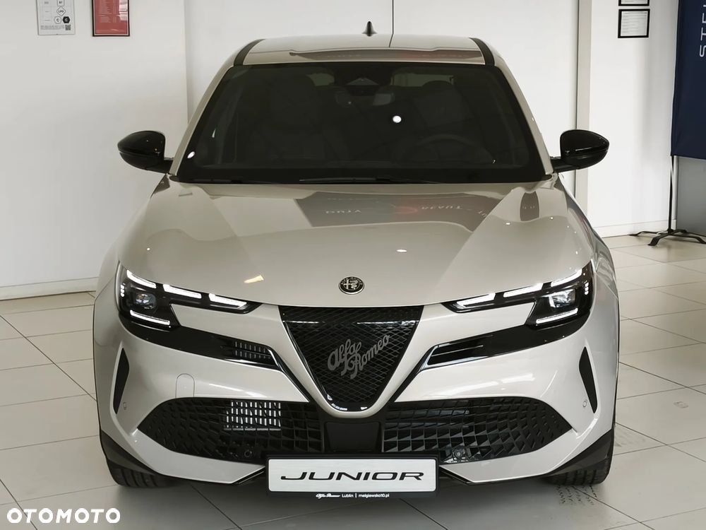 Alfa Romeo Junior 1.2 mHEV Sprint eDCT - 4